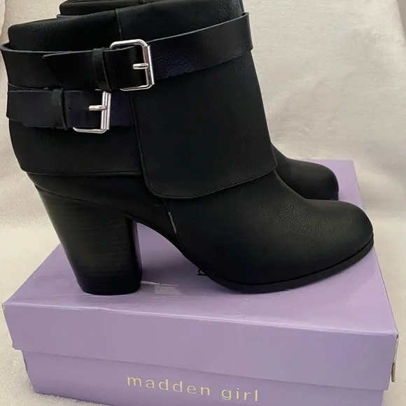 Madden girl dylann best sale bootie